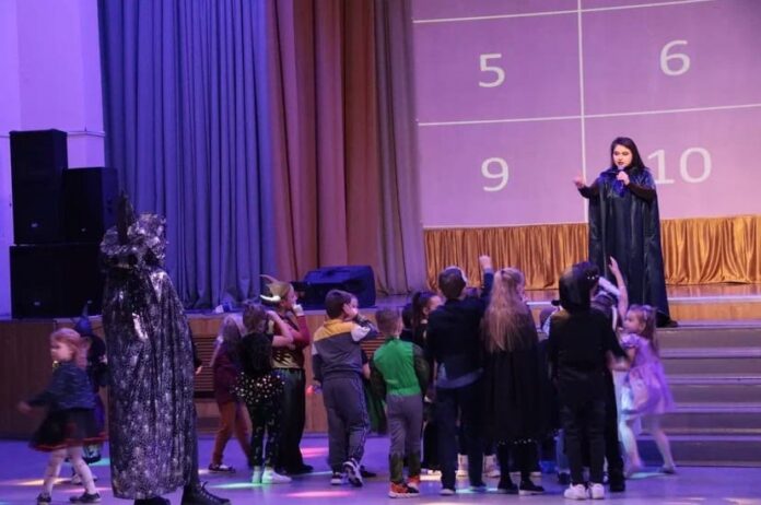 «Костюмированный карнавал» состоялся в ДК «Металлург»