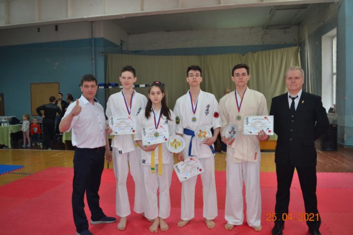 В Климовске состоялся cпортивный праздник для юных каратистов В Климовске состоялся cпортивный праздник для юных каратистов