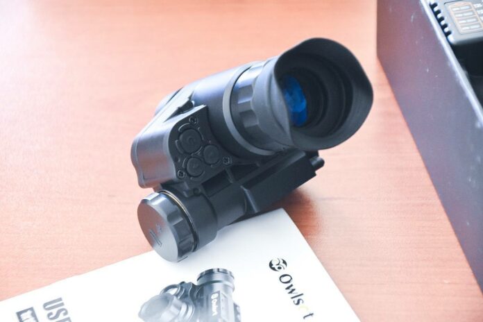 Прицел ночного видения передали защитнику из Подольска Прицел ночного видения передали защитнику из Подольска
