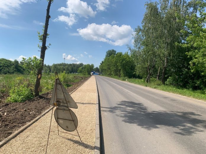 Завершились работы по укладке асфальтового покрытия на Бережковском проезде в микрорайоне Климовск