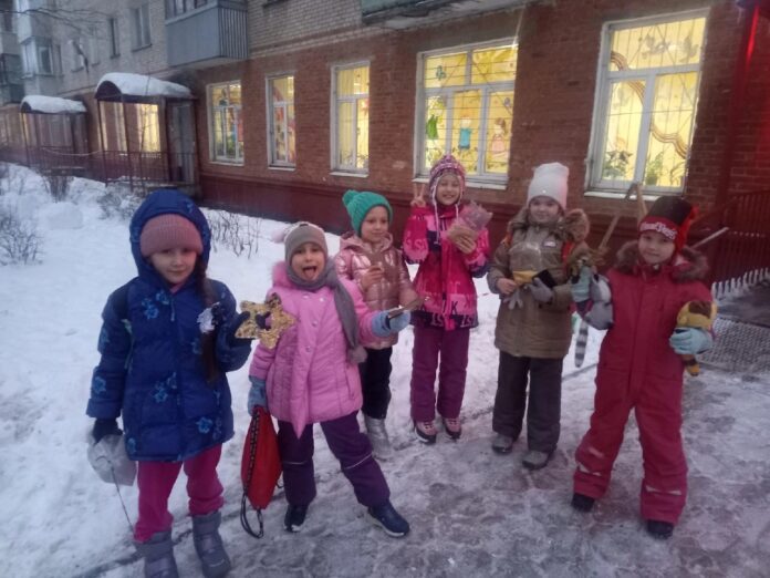 В Подольске продолжается акция «Покормите птиц зимой» В Подольске продолжается акция «Покормите птиц зимой»