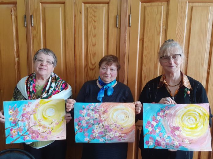 В ДК «Металлург» состоялась творческая встреча участников проекта «Активное долголетие» В ДК «Металлург» состоялась творческая встреча участников проекта «Активное долголетие»