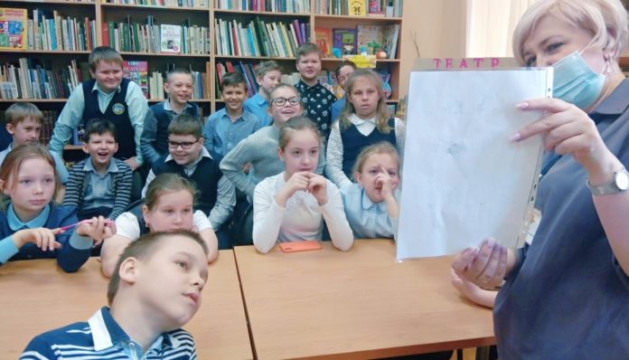 Познавательная беседа состоялась в Международный день медицинской сестры в Центральной детской библиотеке Подольска