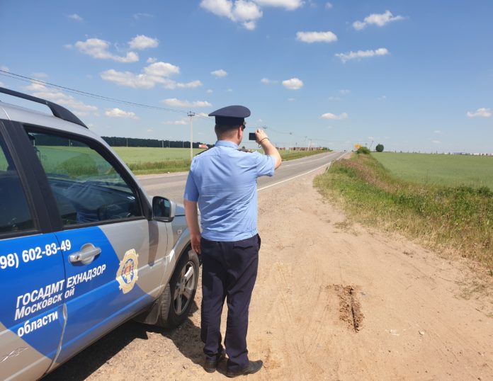 Инспекторы Госадмтехнадзора проверяют  работу дорожных служб в Подольске Инспекторы Госадмтехнадзора проверяют  работу дорожных служб в Подольске