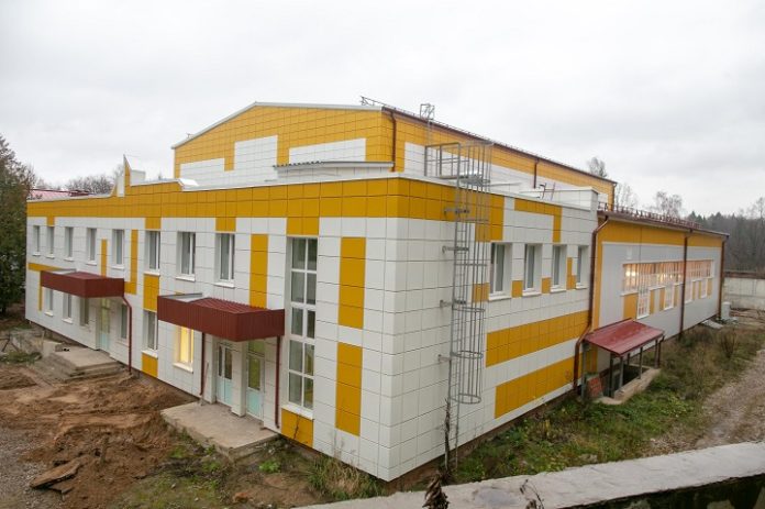 Завершается реконструкция лечебного корпуса МУ ДЮОЦ «Родина» Завершается реконструкция лечебного корпуса МУ ДЮОЦ «Родина»