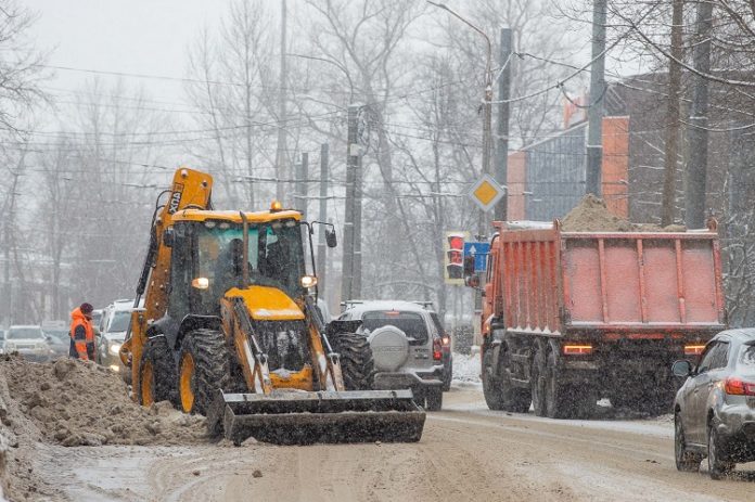 330 кубометров снега убрано с муниципальных дорог за последние сутки