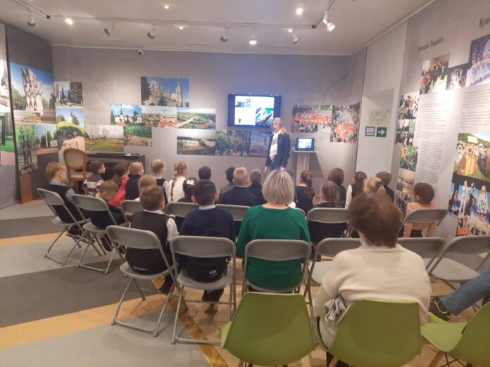 Игровую экскурсию для первоклассников провели в Подольском краеведческом музее Игровую экскурсию для первоклассников провели в Подольском краеведческом музее