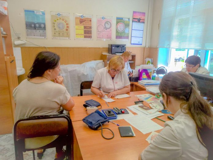Более 300 человек прошли медицинское обследование в Единый день диспансеризации 22 июня