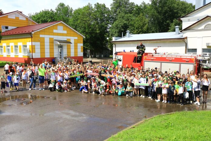 В летних оздоровительных лагерях Подмосковья Госавтоинспекция и иные ведомства проводят Единые дни безопасности В летних оздоровительных лагерях Подмосковья Госавтоинспекция и иные ведомства проводят Единые дни безопасности