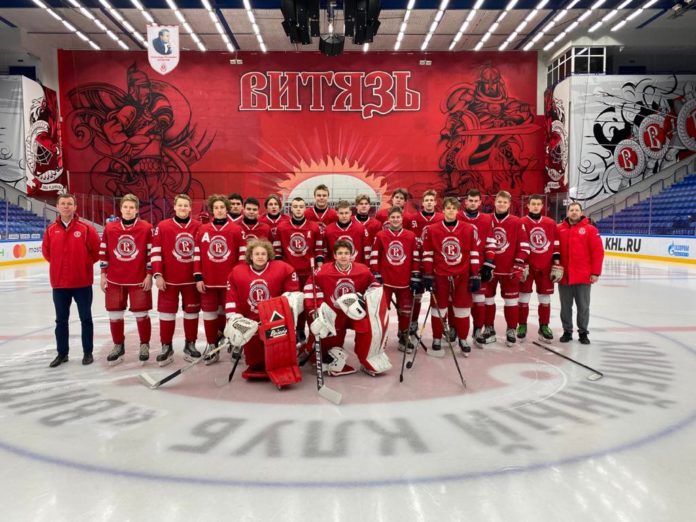 Стартовал финал первенства ЦФО среди выпускников хоккейных школ Стартовал финал первенства ЦФО среди выпускников хоккейных школ