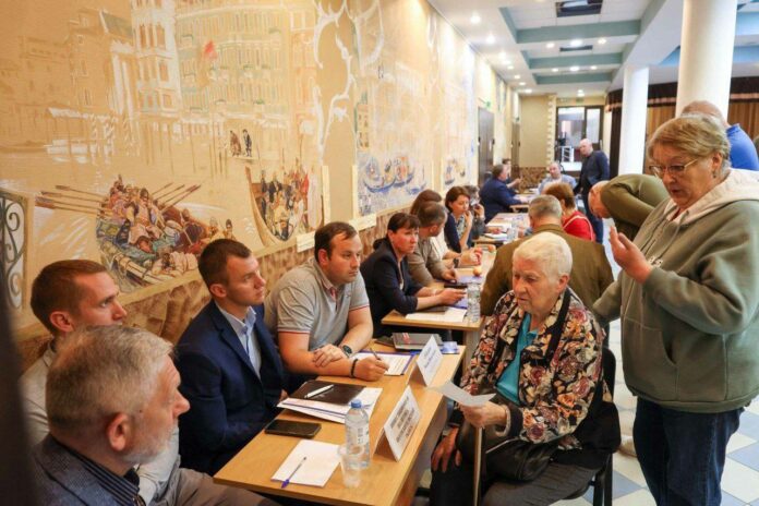 Выездная администрация Подольска отработала в деревне Федюково Выездная администрация Подольска отработала в деревне Федюково