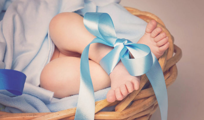 В Климовском отделе ЗАГС можно провести торжественную церемонию регистрации новорожденного