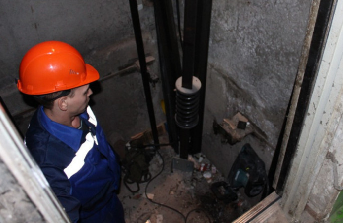 58 лифтов заменят в 23 жилых домах Большого Подольска