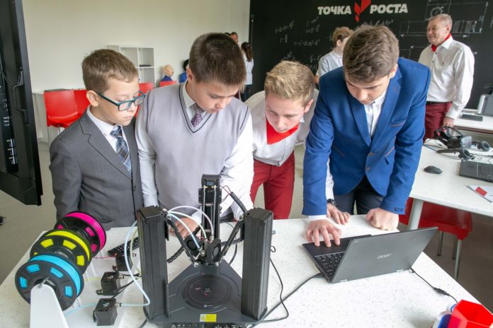 Центр «Точка роста» торжественно открылся  в Толбинской школе  Подольска