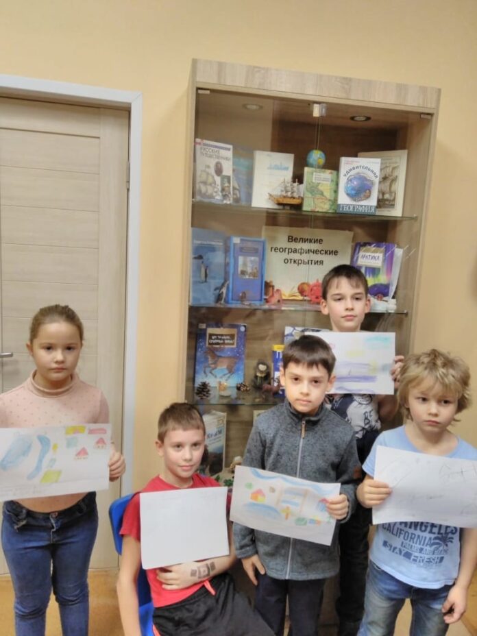 В библиотеке № 11 участников клуба «Юные путешественники» ознакомили с различными типами карт