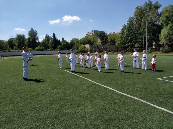 8 августа Праздник спорта прошёл на двух площадках в микрорайоне Климовск 8 августа Праздник спорта прошёл на двух площадках в микрорайоне Климовск