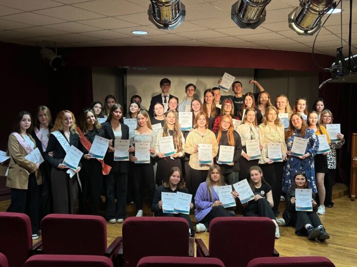 В школе педагогического мастерства в Подольске подготовили полсотни кураторов и вожатых В школе педагогического мастерства в Подольске подготовили полсотни кураторов и вожатых