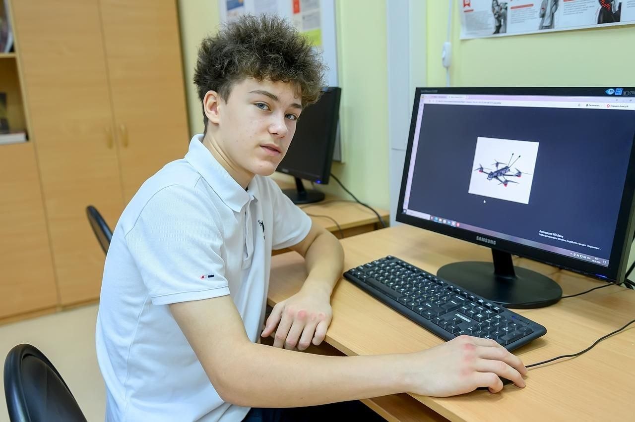 Подольский гимназист Кирилл Журавлев стал чемпионом России по гонкам дронов