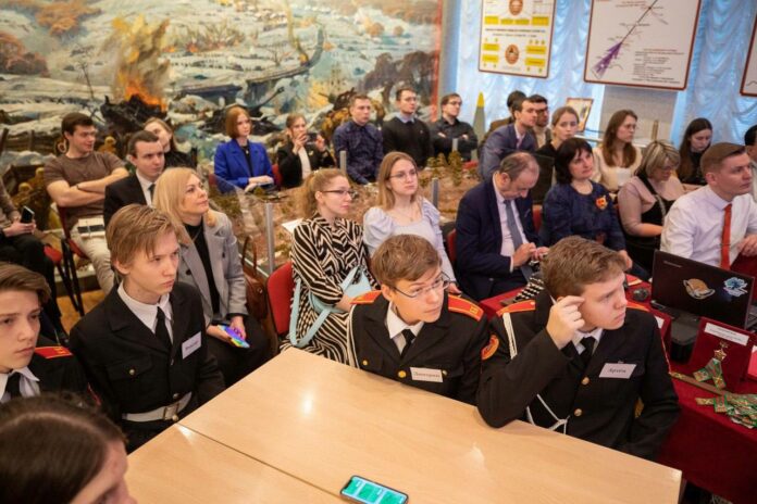 В Подольске собрали победителей и призеров областного конкурса «Педагогический дебют» и всероссийского конкурса «Учитель... В Подольске собрали победителей и призеров областного конкурса «Педагогический дебют» и всероссийского конкурса «Учитель...