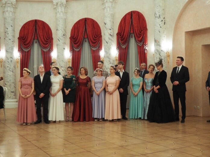 Рождественский бал состоялся в музее-усадьбе «Остафьево»-«Русский Парнас» Рождественский бал состоялся в музее-усадьбе «Остафьево»-«Русский Парнас»