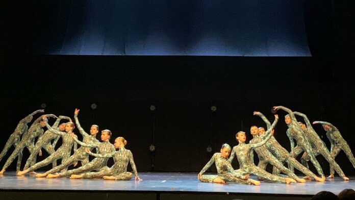 Балетная студия центра «Синяя птица» отличилась на международном фестивале «Твой танец» Балетная студия центра «Синяя птица» отличилась на международном фестивале «Твой танец»