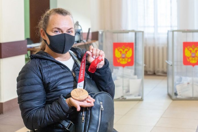 Бронзовый призер Паралимпийских игр в Токио из  Г.о. Подольск приняла участие в выборах