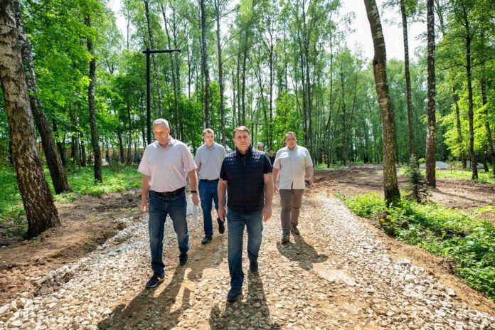 Строительство лыжероллерной трассы осмотрел глава г. о. Подольск Дмитрий Жариков Строительство лыжероллерной трассы осмотрел глава г. о. Подольск Дмитрий Жариков