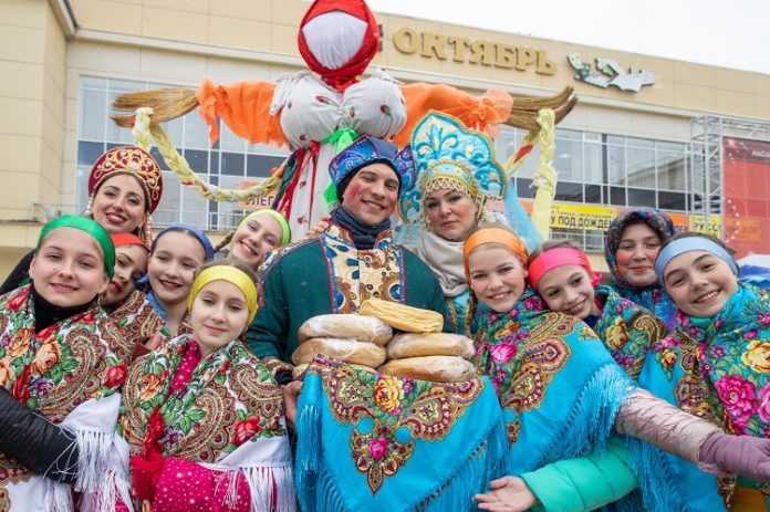 Праздник масленицы состоялся на площади Генерала Еремеева у Дворца культуры «Октябрь». Праздник масленицы состоялся на площади Генерала Еремеева у Дворца культуры «Октябрь».