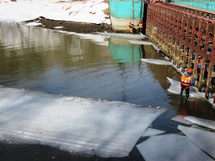В Подольске началось снижение уровня паводка В Подольске началось снижение уровня паводка