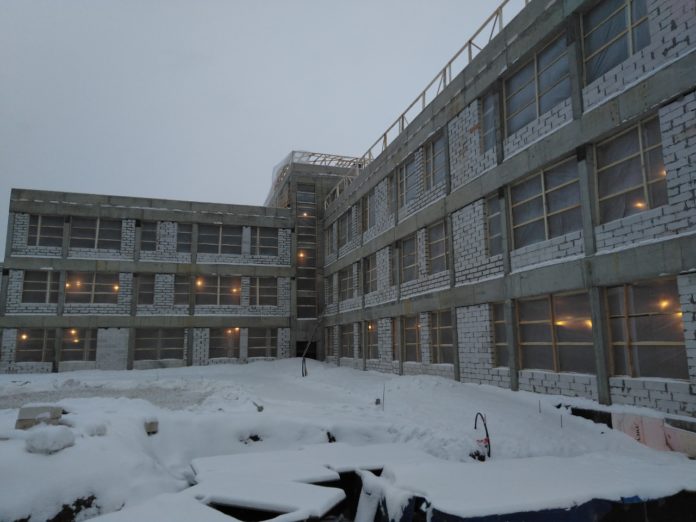 Новую школу в Подольске планируют достроить в третьем квартале 2021 года Новую школу в Подольске планируют достроить в третьем квартале 2021 года