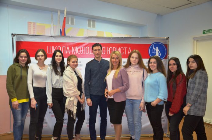 В подольской Школе молодого юриста учились Как победить оппонента в споре В подольской Школе молодого юриста учились Как победить оппонента в споре