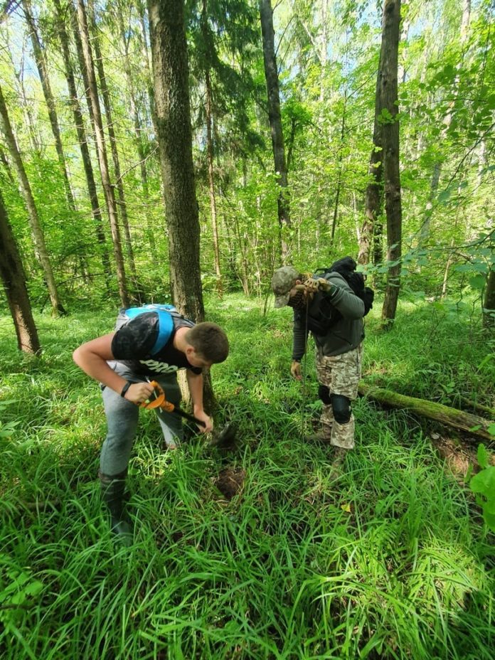 В экспедиции на Нарском рубеже принимают участие подольские юнармейцы В экспедиции на Нарском рубеже принимают участие подольские юнармейцы