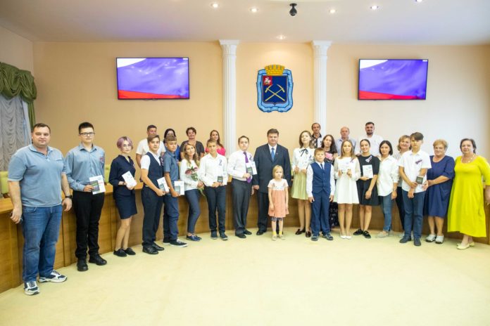 Торжественное вручение паспортов юным жителям состоялось в Подольске
