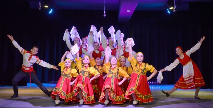 Отчётный концерт танцевальных коллективов ДК им. Лепсе прошел в Подольске Отчётный концерт танцевальных коллективов ДК им. Лепсе прошел в Подольске