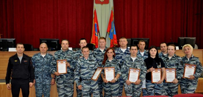 Начальник УМВД России по г.о. Подольск поздравил сотрудников Центра кинологической службы с профессиональным праздником Начальник УМВД России по г.о. Подольск поздравил сотрудников Центра кинологической службы с профессиональным праздником