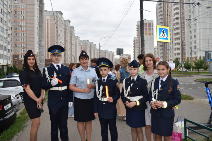 В Подольске госавтоинспекторы совместно с представителями общественных организаций провели акцию «Пешеход – пешеходный переход» В Подольске госавтоинспекторы совместно с представителями общественных организаций провели акцию «Пешеход – пешеходный переход»