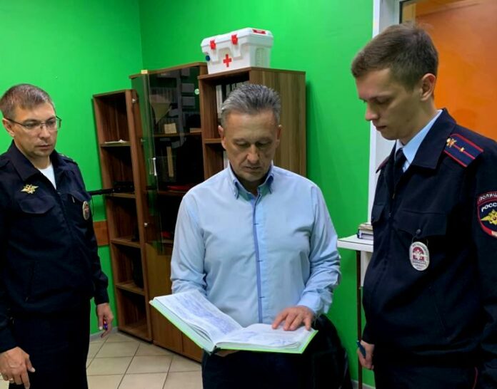 В Подольске председатель Общественного совета проверил работу 5 отдела полиции УМВД В Подольске председатель Общественного совета проверил работу 5 отдела полиции УМВД