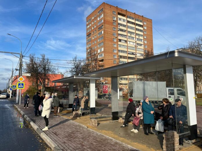 В Подольске частично заменяют остановочные павильоны В Подольске частично заменяют остановочные павильоны