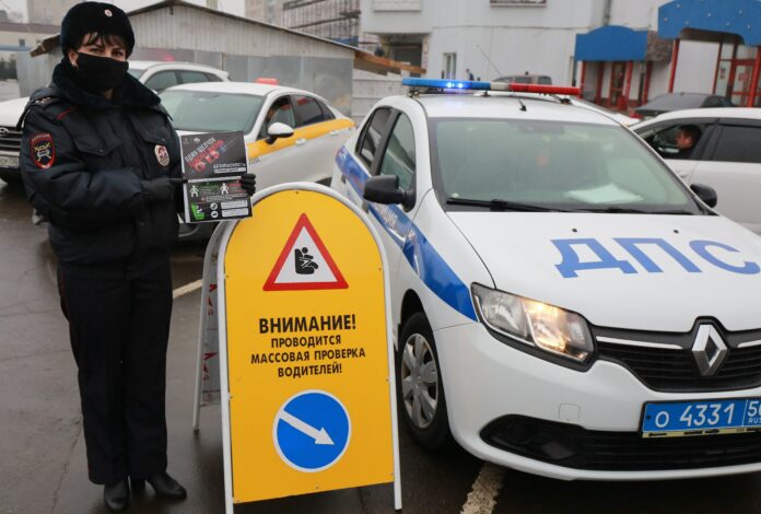 Сотрудники подольской Госавтоинспекции провели профилактическое мероприятие «Пристегнись» Сотрудники подольской Госавтоинспекции провели профилактическое мероприятие «Пристегнись»