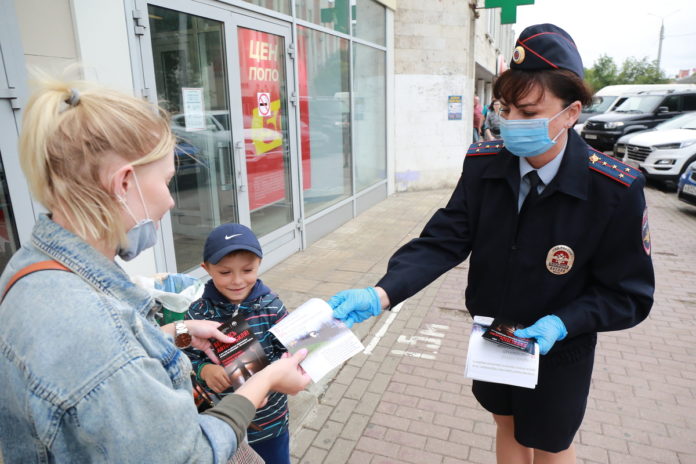 Акция «Пешеход, на переход!» прошла в Большом Подольске
