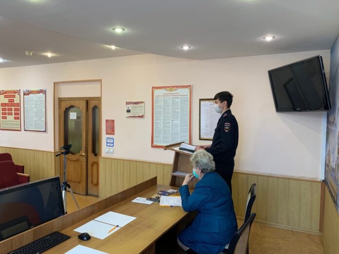 Акцию «Будь начеку» для ветеранов органов внутренних дел провели подольские полицейские Акцию «Будь начеку» для ветеранов органов внутренних дел провели подольские полицейские