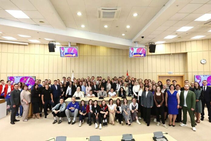 20 подольских волонтеров получили благодарности губернатора