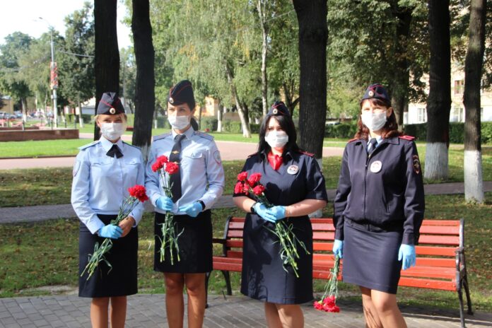 Сотрудники полиции и общественники провели акцию «Мы против терроризма!» в Подольске