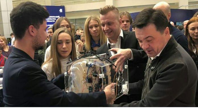 Подольские школьники приняли участие в форуме инноваций и предпринимательства «Рубикон» Подольские школьники приняли участие в форуме инноваций и предпринимательства «Рубикон»