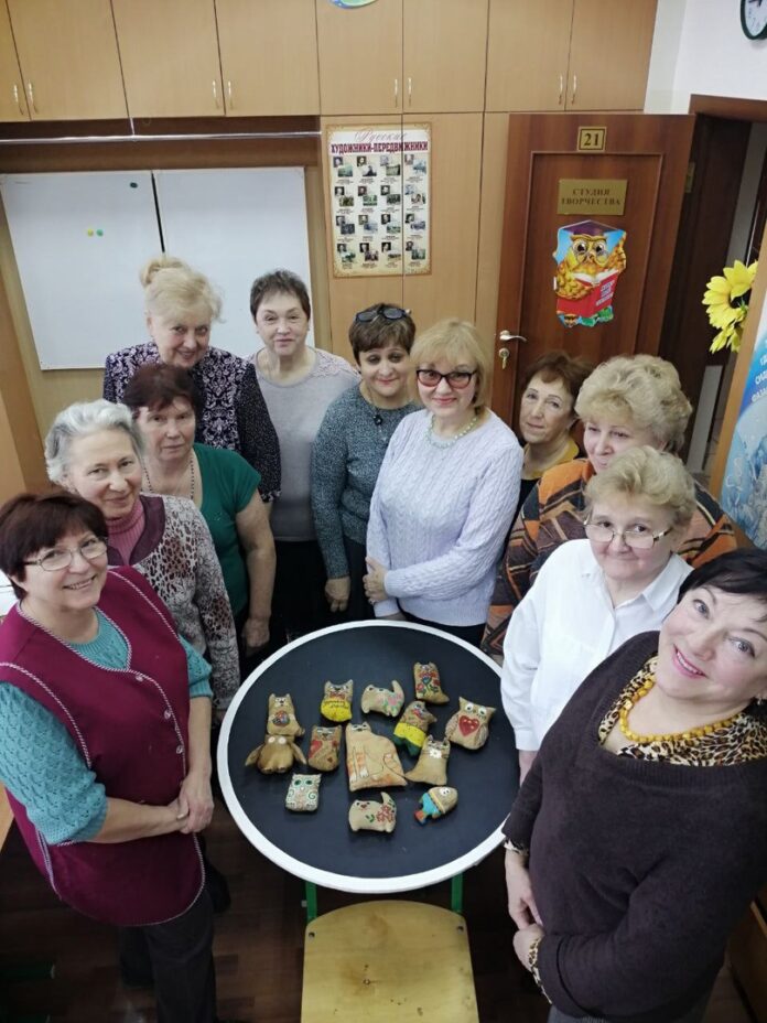 Состоялся мастер-класс по росписи грунтованного текстиля в СДК «Молодежный» Состоялся мастер-класс по росписи грунтованного текстиля в СДК «Молодежный»