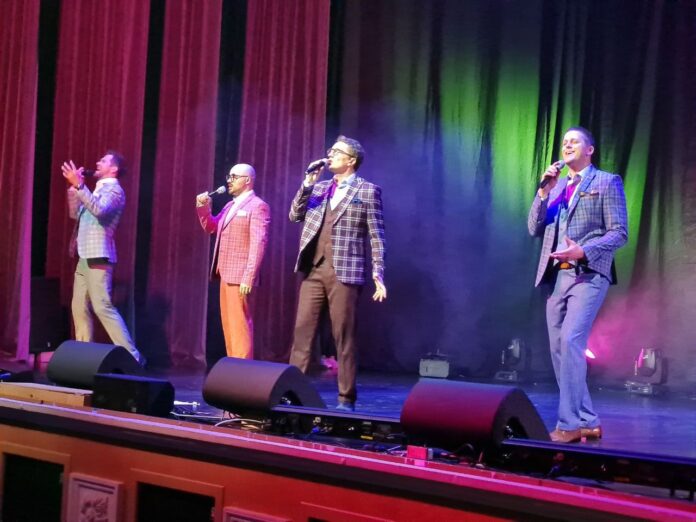 Концертная программа группы ViVA «Живу для тебя» прошла в КПЦ «Дубровицы» Концертная программа группы ViVA «Живу для тебя» прошла в КПЦ «Дубровицы»