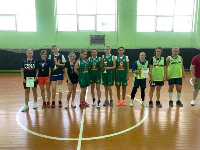 Соревнования по женскому стритболу прошли в Подольске