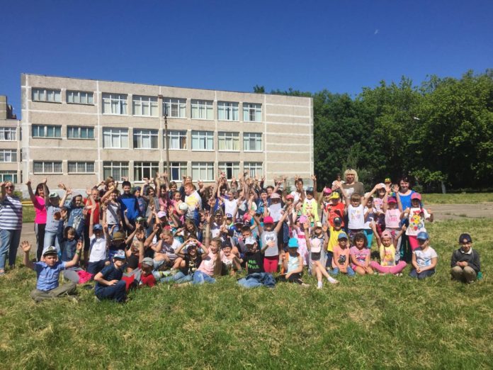 Летом в школу? Вприпрыжку! Летом в школу? Вприпрыжку!