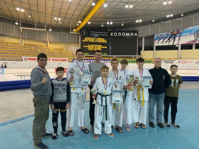 На соревнованиях по карате в Коломне юные климовчане завоевали три первых места