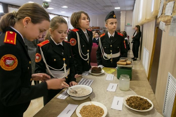 125 блокадных грамм с огнем и кровью пополам 125 блокадных грамм с огнем и кровью пополам